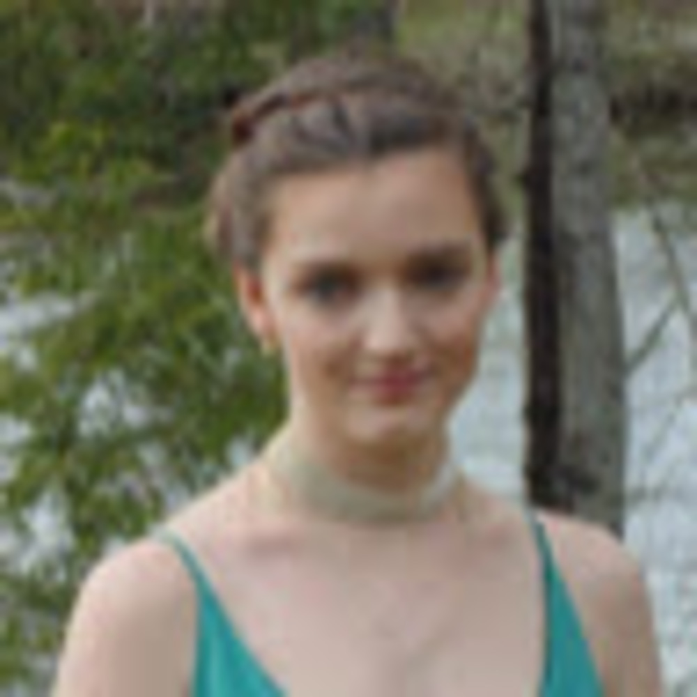 Meet your Posher, Lauren